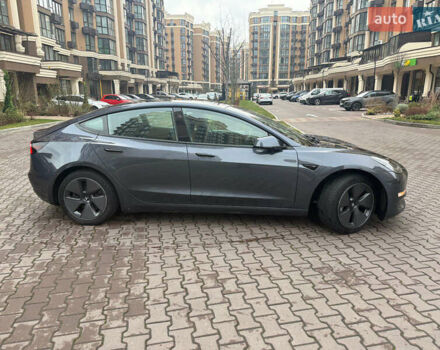 Серый Тесла Модель 3, объемом двигателя 0 л и пробегом 113 тыс. км за 19200 $, фото 2 на Automoto.ua