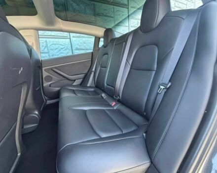 Серый Тесла Модель 3, объемом двигателя 0 л и пробегом 44 тыс. км за 13000 $, фото 6 на Automoto.ua