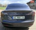 Серый Тесла Модель 3, объемом двигателя 0 л и пробегом 69 тыс. км за 21800 $, фото 4 на Automoto.ua
