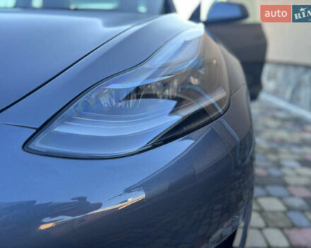 Серый Тесла Модель 3, объемом двигателя 0 л и пробегом 45 тыс. км за 23499 $, фото 11 на Automoto.ua