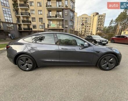 Серый Тесла Модель 3, объемом двигателя 0 л и пробегом 45 тыс. км за 24999 $, фото 5 на Automoto.ua