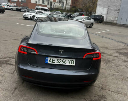 Серый Тесла Модель 3, объемом двигателя 0 л и пробегом 19 тыс. км за 24500 $, фото 7 на Automoto.ua