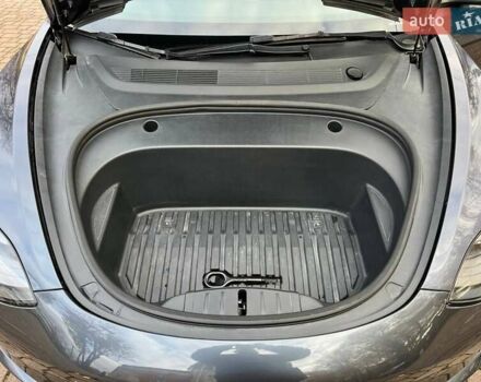 Тесла Модель 3 2023 у Вінниці на Automoto.ua Сірий Тесла Модель 3, об'ємом двигуна 0 л та пробігом 67 тис. км за 20000 $, фото 11 на Automoto.ua