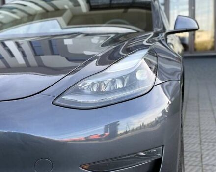 Сірий Тесла Модель 3, об'ємом двигуна 0 л та пробігом 92 тис. км за 21800 $, фото 9 на Automoto.ua