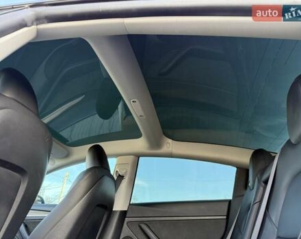 Сірий Тесла Модель 3, об'ємом двигуна 0 л та пробігом 92 тис. км за 21800 $, фото 73 на Automoto.ua