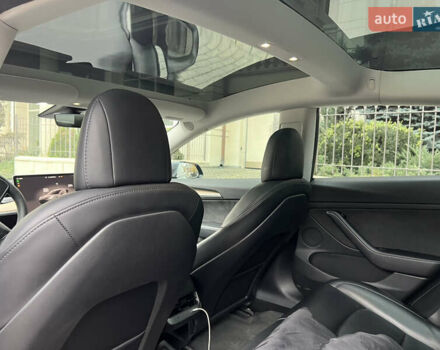 Серый Тесла Модель 3, объемом двигателя 0 л и пробегом 130 тыс. км за 21500 $, фото 20 на Automoto.ua