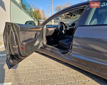 Сірий Тесла Модель 3, об'ємом двигуна 0 л та пробігом 13 тис. км за 23500 $, фото 35 на Automoto.ua