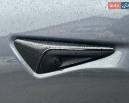 Серый Тесла Модель 3, объемом двигателя 0 л и пробегом 39 тыс. км за 23290 $, фото 10 на Automoto.ua