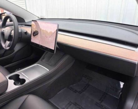 Серый Тесла Модель 3, объемом двигателя 0 л и пробегом 19 тыс. км за 13000 $, фото 12 на Automoto.ua