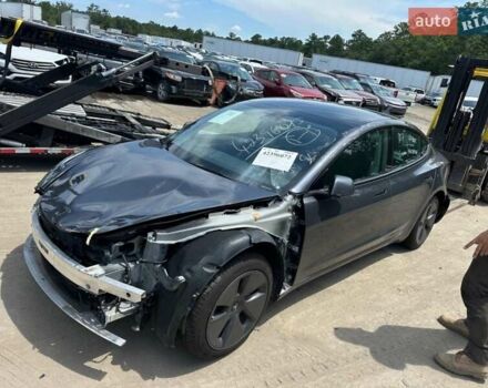 Сірий Тесла Модель 3, об'ємом двигуна 0 л та пробігом 27 тис. км за 12800 $, фото 2 на Automoto.ua