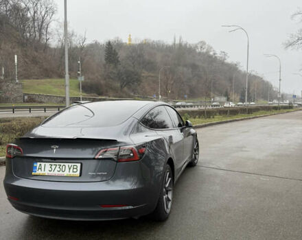 Серый Тесла Модель 3, объемом двигателя 0 л и пробегом 69 тыс. км за 25600 $, фото 2 на Automoto.ua