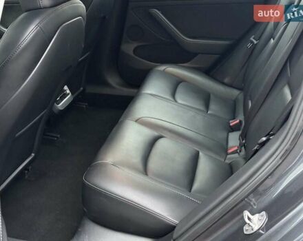 Серый Тесла Модель 3, объемом двигателя 0 л и пробегом 39 тыс. км за 23290 $, фото 18 на Automoto.ua