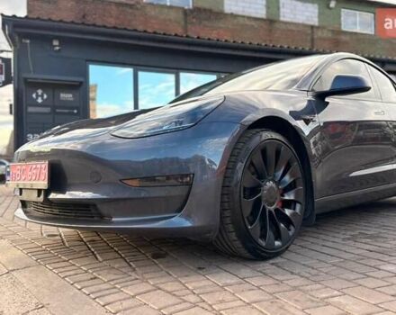 Серый Тесла Модель 3, объемом двигателя 0 л и пробегом 38 тыс. км за 25750 $, фото 1 на Automoto.ua
