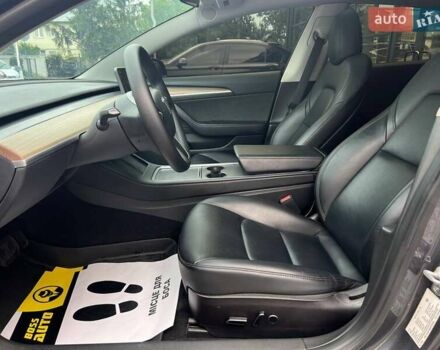 Сірий Тесла Модель 3, об'ємом двигуна 0 л та пробігом 50 тис. км за 26000 $, фото 9 на Automoto.ua