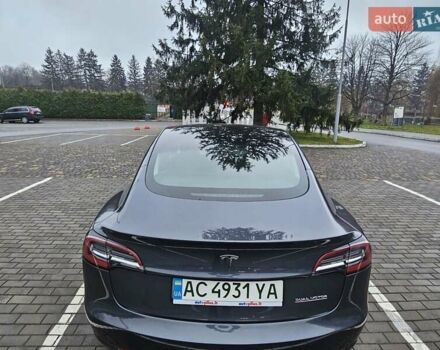 Серый Тесла Модель 3, объемом двигателя 0 л и пробегом 39 тыс. км за 22550 $, фото 5 на Automoto.ua