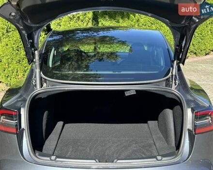 Серый Тесла Модель 3, объемом двигателя 0 л и пробегом 19 тыс. км за 24999 $, фото 10 на Automoto.ua