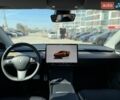 Серый Тесла Модель 3, объемом двигателя 0 л и пробегом 61 тыс. км за 20690 $, фото 20 на Automoto.ua