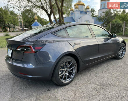 Серый Тесла Модель 3, объемом двигателя 0 л и пробегом 10 тыс. км за 20400 $, фото 6 на Automoto.ua