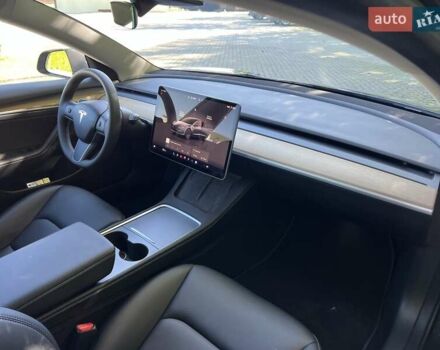 Серый Тесла Модель 3, объемом двигателя 0 л и пробегом 19 тыс. км за 24999 $, фото 29 на Automoto.ua