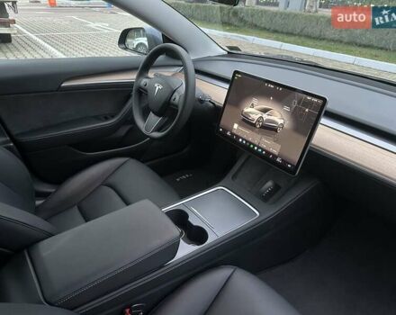 Серый Тесла Модель 3, объемом двигателя 0 л и пробегом 10 тыс. км за 21500 $, фото 19 на Automoto.ua