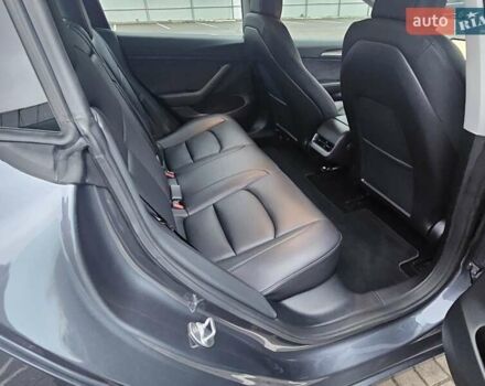 Серый Тесла Модель 3, объемом двигателя 0 л и пробегом 39 тыс. км за 22550 $, фото 15 на Automoto.ua