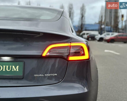 Сірий Тесла Модель 3, об'ємом двигуна 0 л та пробігом 28 тис. км за 26999 $, фото 17 на Automoto.ua