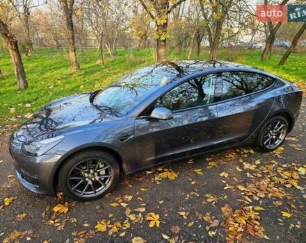 Серый Тесла Модель 3, объемом двигателя 0 л и пробегом 52 тыс. км за 21490 $, фото 12 на Automoto.ua