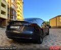 Серый Тесла Модель 3, объемом двигателя 0.32 л и пробегом 27 тыс. км за 27500 $, фото 4 на Automoto.ua
