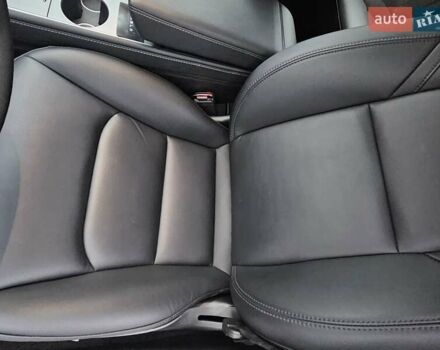 Серый Тесла Модель 3, объемом двигателя 0 л и пробегом 39 тыс. км за 22550 $, фото 35 на Automoto.ua