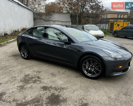 Серый Тесла Модель 3, объемом двигателя 0 л и пробегом 19 тыс. км за 24500 $, фото 12 на Automoto.ua