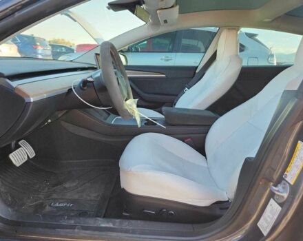 Сірий Тесла Модель 3, об'ємом двигуна 0 л та пробігом 29 тис. км за 9000 $, фото 6 на Automoto.ua