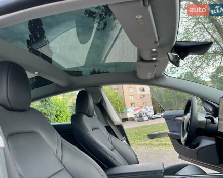 Серый Тесла Модель 3, объемом двигателя 0 л и пробегом 10 тыс. км за 20400 $, фото 13 на Automoto.ua