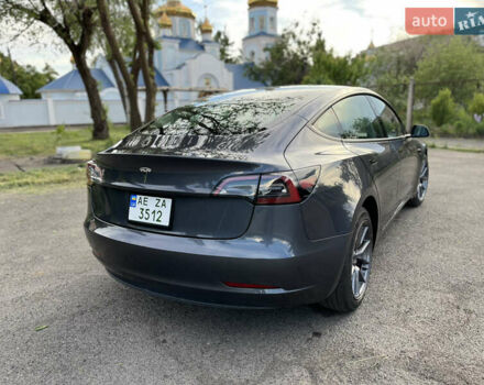 Серый Тесла Модель 3, объемом двигателя 0 л и пробегом 10 тыс. км за 20400 $, фото 7 на Automoto.ua