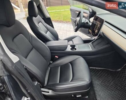 Сірий Тесла Модель 3, об'ємом двигуна 0 л та пробігом 26 тис. км за 20499 $, фото 27 на Automoto.ua