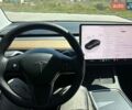 Серый Тесла Модель 3, объемом двигателя 0 л и пробегом 42 тыс. км за 23300 $, фото 10 на Automoto.ua
