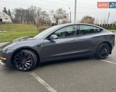 Серый Тесла Модель 3, объемом двигателя 0 л и пробегом 49 тыс. км за 24200 $, фото 4 на Automoto.ua