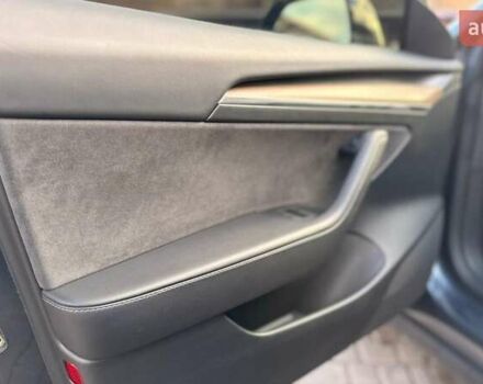 Серый Тесла Модель 3, объемом двигателя 0 л и пробегом 38 тыс. км за 25750 $, фото 13 на Automoto.ua