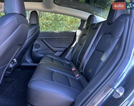 Серый Тесла Модель 3, объемом двигателя 0 л и пробегом 19 тыс. км за 24999 $, фото 9 на Automoto.ua