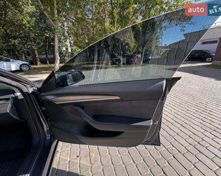 Сірий Тесла Модель 3, об'ємом двигуна 0 л та пробігом 48 тис. км за 25500 $, фото 18 на Automoto.ua