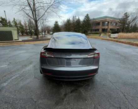 Серый Тесла Модель 3, объемом двигателя 0 л и пробегом 29 тыс. км за 10400 $, фото 5 на Automoto.ua