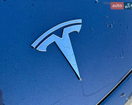 Серый Тесла Модель 3, объемом двигателя 0 л и пробегом 69 тыс. км за 18999 $, фото 18 на Automoto.ua