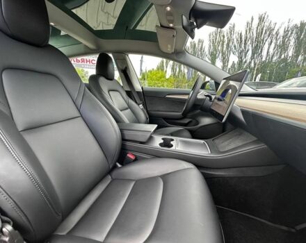 Серый Тесла Модель 3, объемом двигателя 6.3 л и пробегом 11 тыс. км за 20400 $, фото 15 на Automoto.ua