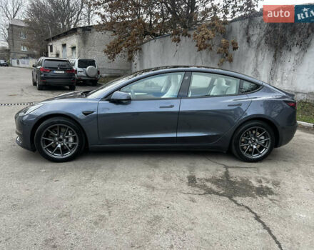 Серый Тесла Модель 3, объемом двигателя 0 л и пробегом 19 тыс. км за 24500 $, фото 2 на Automoto.ua