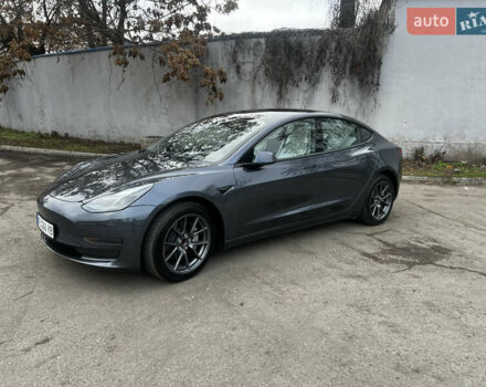 Серый Тесла Модель 3, объемом двигателя 0 л и пробегом 19 тыс. км за 24500 $, фото 1 на Automoto.ua