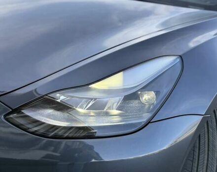 Сірий Тесла Модель 3, об'ємом двигуна 0 л та пробігом 92 тис. км за 21800 $, фото 31 на Automoto.ua