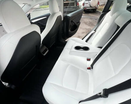 Серый Тесла Модель 3, объемом двигателя 0 л и пробегом 19 тыс. км за 24500 $, фото 19 на Automoto.ua