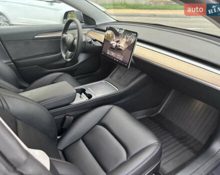 Сірий Тесла Модель 3, об'ємом двигуна 0 л та пробігом 9 тис. км за 26800 $, фото 5 на Automoto.ua