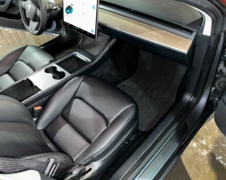 Сірий Тесла Модель 3, об'ємом двигуна 0 л та пробігом 30 тис. км за 26600 $, фото 3 на Automoto.ua