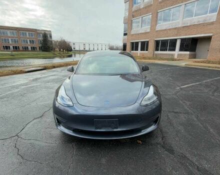 Серый Тесла Модель 3, объемом двигателя 0 л и пробегом 29 тыс. км за 10400 $, фото 1 на Automoto.ua