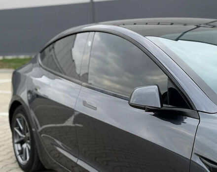 Серый Тесла Модель 3, объемом двигателя 0 л и пробегом 52 тыс. км за 24000 $, фото 5 на Automoto.ua